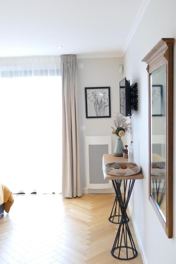 Les Agapanthes Bed & Breakfast Camphin-en-Pevele Bagian luar foto