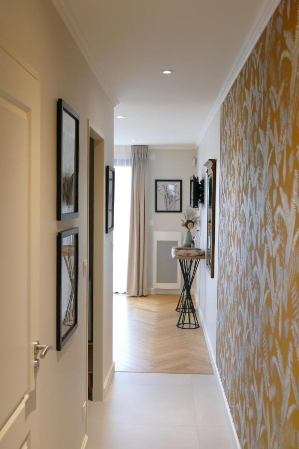 Les Agapanthes Bed & Breakfast Camphin-en-Pevele Bagian luar foto