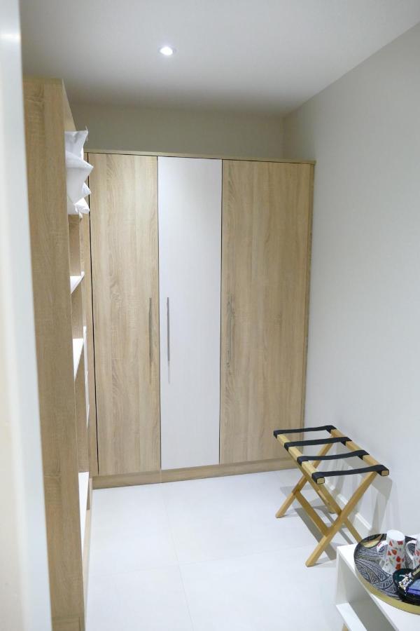 Les Agapanthes Bed & Breakfast Camphin-en-Pevele Bagian luar foto