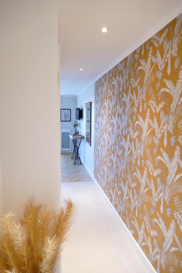 Les Agapanthes Bed & Breakfast Camphin-en-Pevele Bagian luar foto