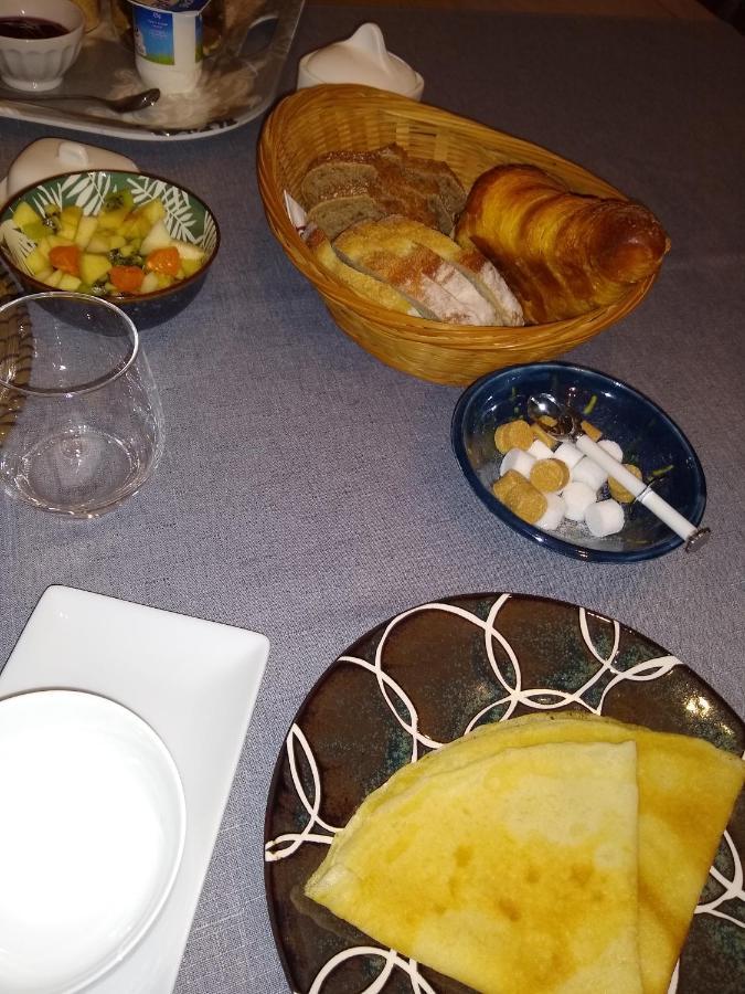 Les Agapanthes Bed & Breakfast Camphin-en-Pevele Bagian luar foto
